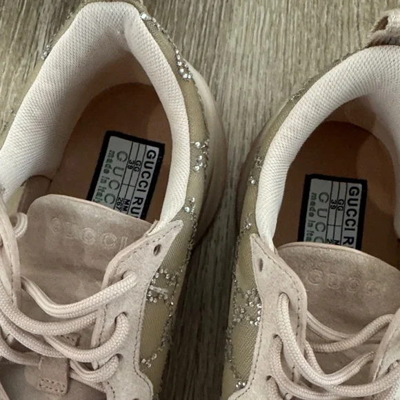 AUTHENTIC GUCCI RUN GG CRYSTAL MESH SNEAKERS - Picture 12 of 13